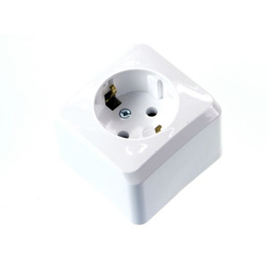 PRIMA SINGLE SOCKET OUTLET WHITE